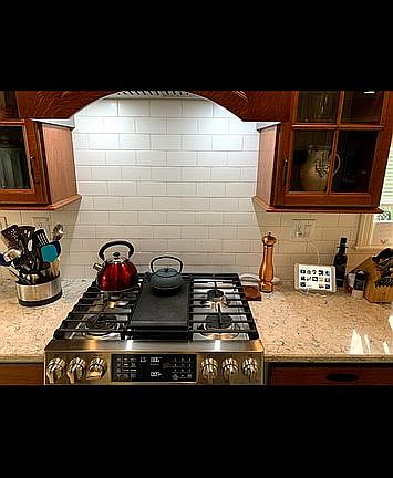 Tile backsplash