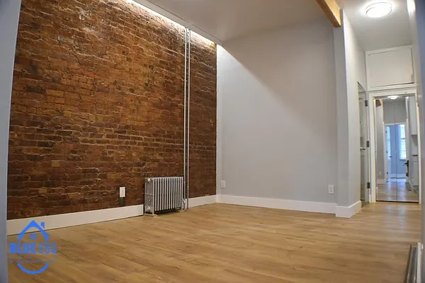 Rented by Blue Egg Realty Corp | media 12