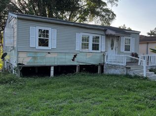 339 Banyan Ave, Pahokee, FL 33476