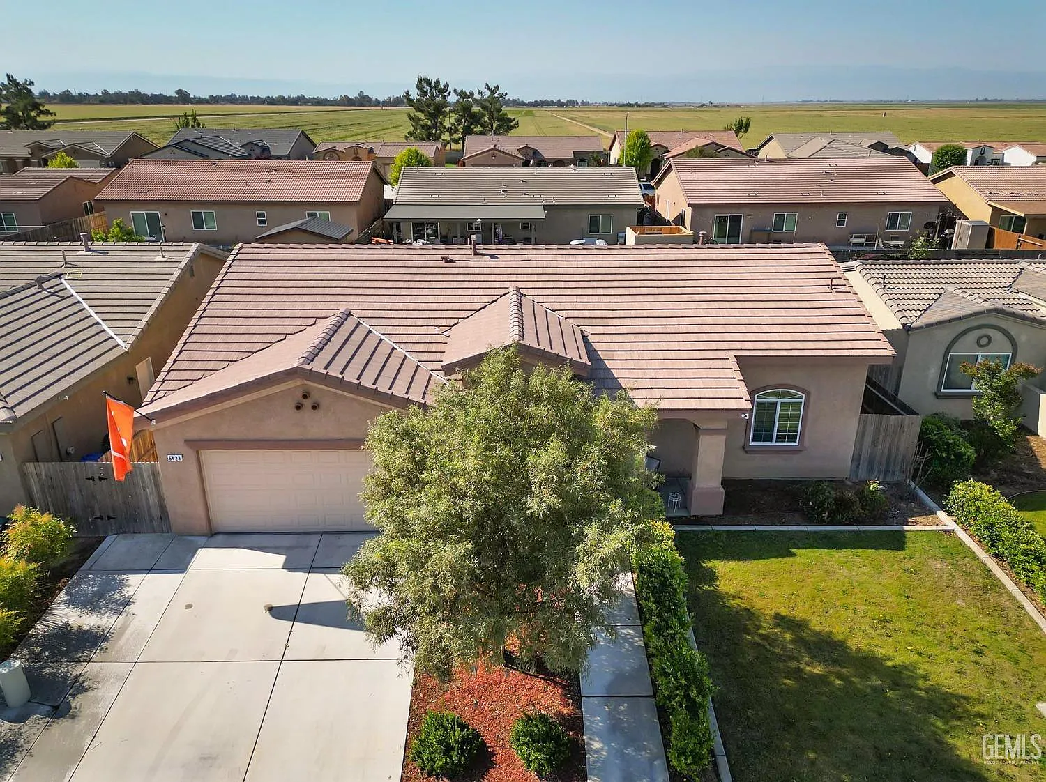 5423 Canaveral Dr photo 1