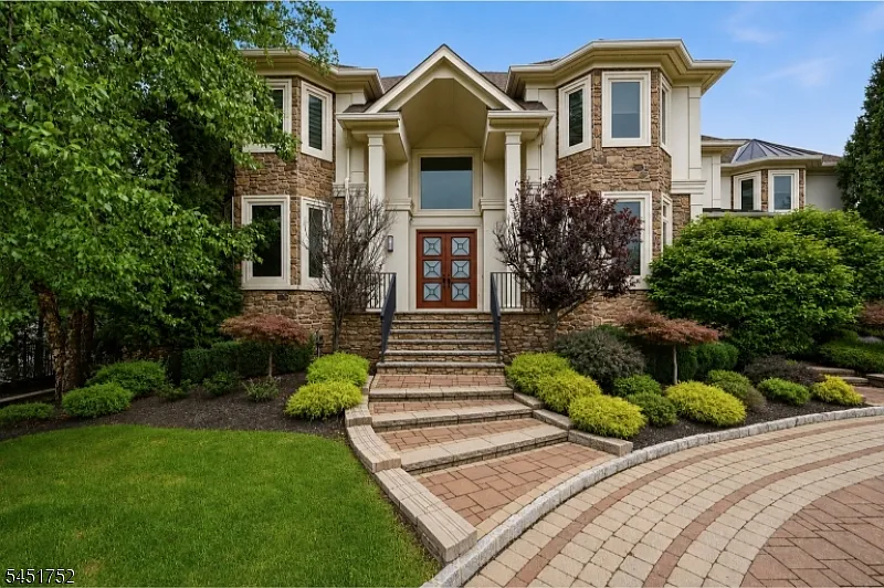 7 bed, 9.0 bath, $17,000 — Photo 3
