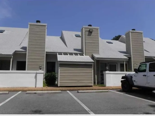 8576 Chesapeake Blvd APT 103, Norfolk, VA 23503