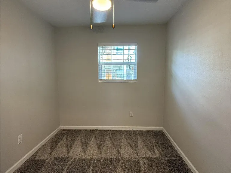 1824 Thonig Rd #14 — Photo 9