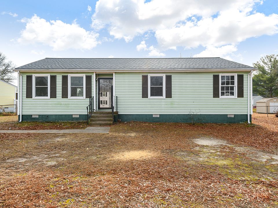 1st image of 4008 Gloucester Dr