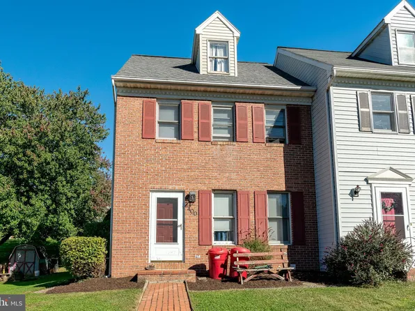 400 Cardinal Rd, Lititz, PA 17543