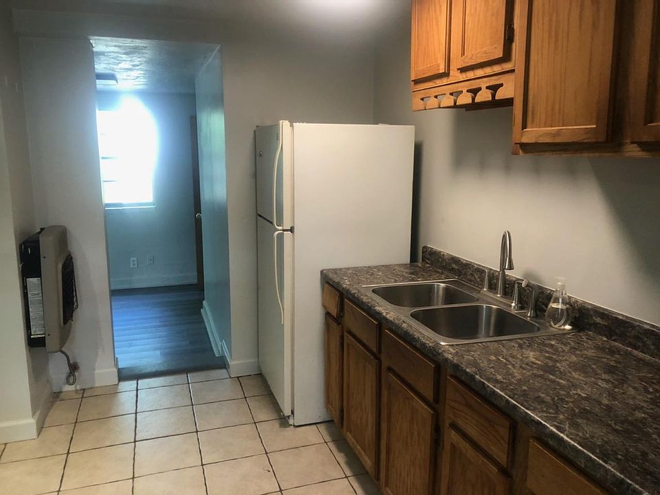 1st image of 335 S Duncan Ave #4