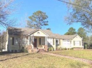 18 E Ridge Rd, Laurel, MS 39440