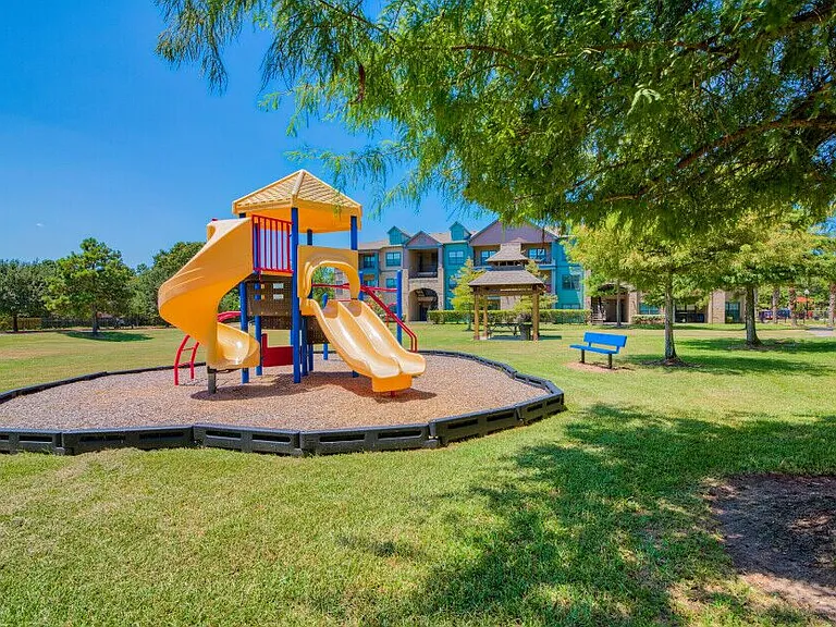 Lake Forest — Photo 15