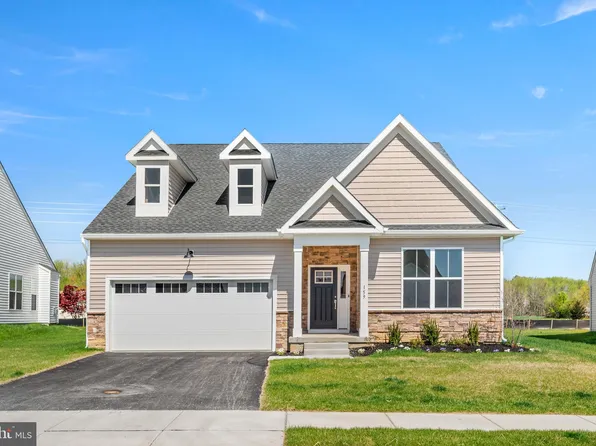 25 Hanover Ave, Smyrna, DE 19977