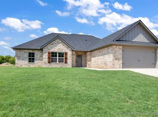 1901 Boxer Ln, Durant, OK 74701