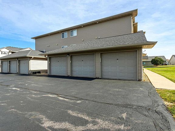 3rd image of 3209 S 16th Ave Unit 104