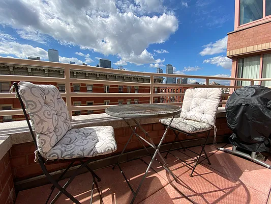 Rented by Compass | media 16