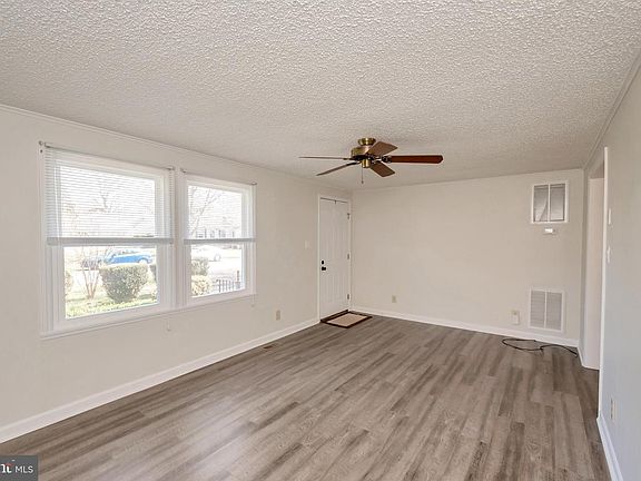 3rd image of 6526 Venison Dr