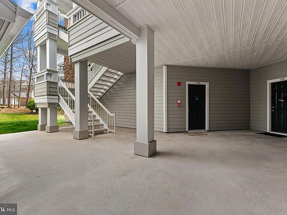 5th image of 13058 Autumn Woods Way APT 105