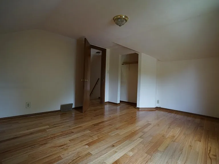 Upstairs bedroom