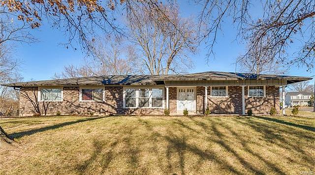 1st image of 823 Big Bend Woods Dr