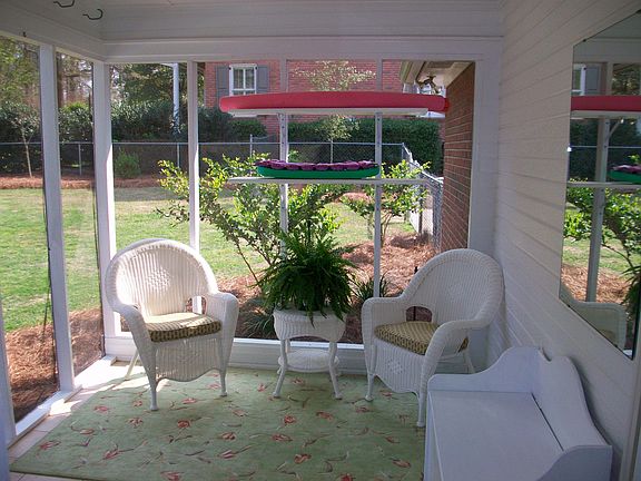 Screened Porch with Pool Bath Access