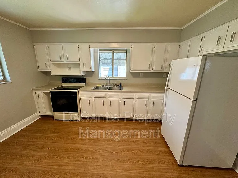 227 5th Ave #2 — Photo 14