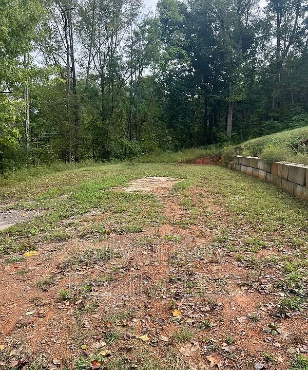 1076 Old Highway 68