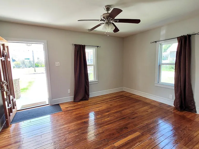 321 Bledsoe Ave — Photo 6