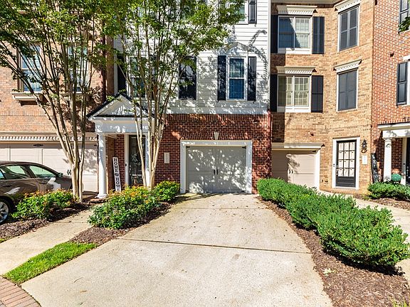 4th image of 2206 Edgartown Ln SE #4