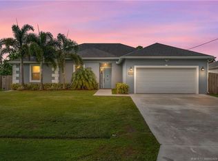 1084 SW Benchor Ave, Port Saint Lucie, FL 34953