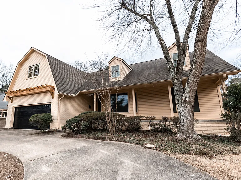 6601 Evergreen Dr — Photo 1