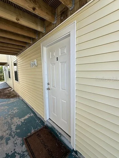 2 bed, 2.0 bath, 915 sqft, $1,550 — Photo 2