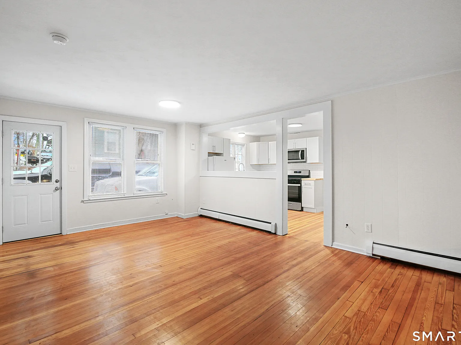 2 bed, 1.0 bath, 2240 sqft, $1,600 — Photo 1