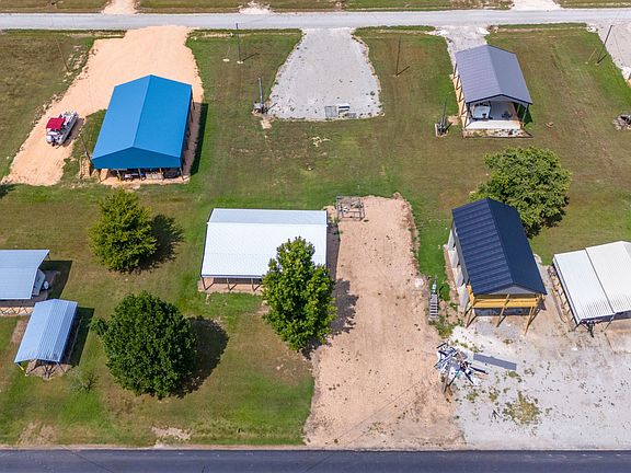4th image of 1020 Wc Pickett Rd