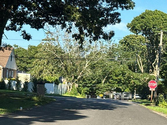 4th image of 2 Pawnee Ave