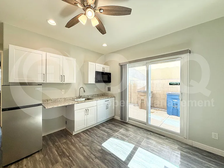 22933 E Silver Creek Ln — Photo 4