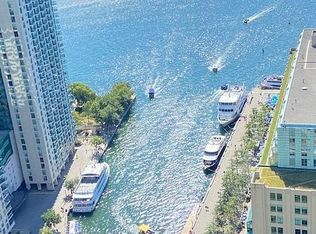 8 York St #3410, Toronto, ON M5J 2Y2