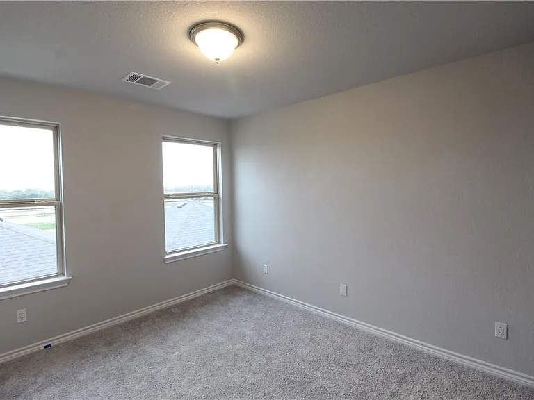 1732 Yaupon Grove Ln — Photo 5