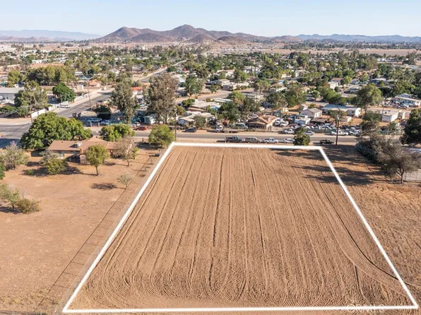 27930 Watson Rd #3, Sun City, CA 92585