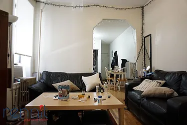 Rented by Rennit Inc.