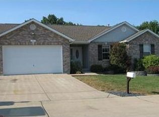 131 Ezekiel Ct, Hillsboro, MO 63050