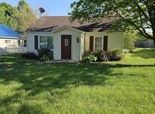 955 W Grand River Ave, Portland, MI 48875