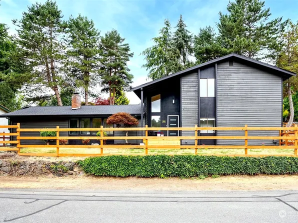 104 Madrona Park Drive, Steilacoom, WA 98388