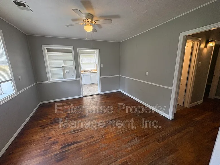 2083 Charleston Rd — Photo 7
