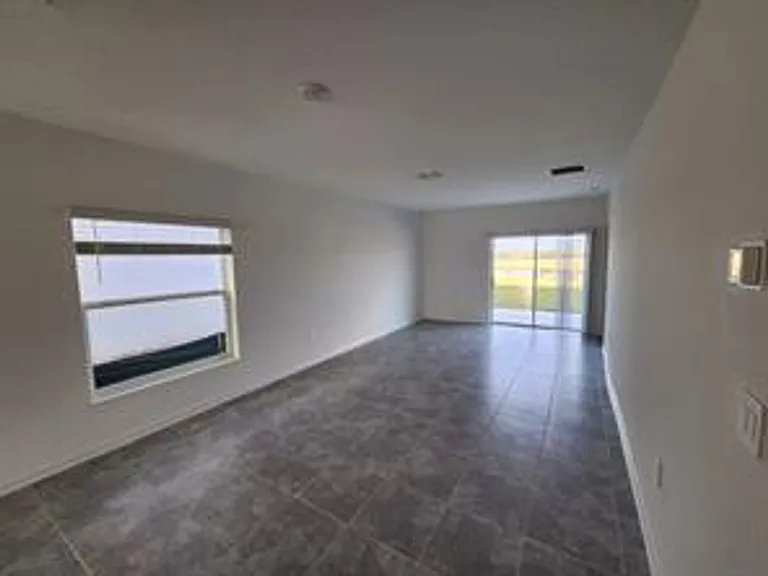 2713 Runners Cir — Photo 24