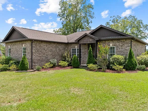 98 McDaniel Rd, Ashford, AL 36312