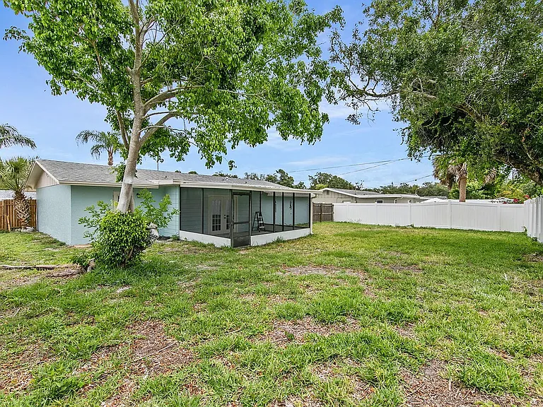 5374 Skyline Pl — Photo 16