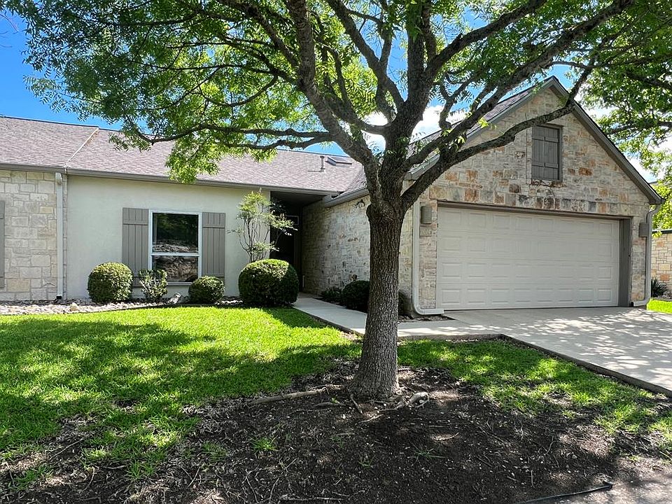 1st image of 1014 Edinburgh Dr N