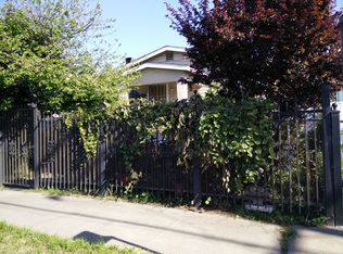 1186 Seminary Ave, Oakland, CA 94621