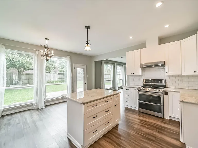 6219 Summerville Ln — Photo 12