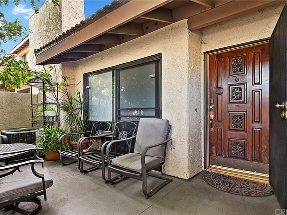2nd image of 6021 Lindley Ave Unit 8