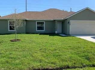 1726 SE Minorca Ave, Port Saint Lucie, FL 34952