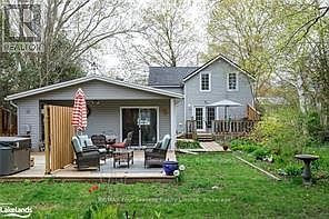 3rd image of 435 Napier St
