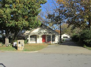 913 S Church St, Grapevine, TX 76051